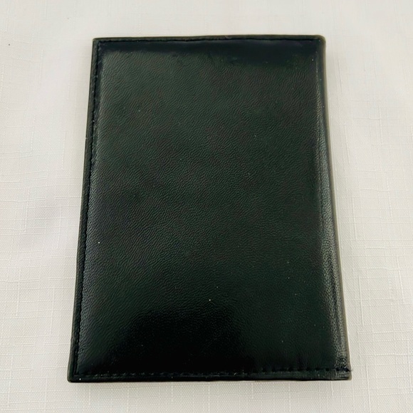 Passport Holder / Passport~United States Of America in Gold Embossing - Picture 2 of 7